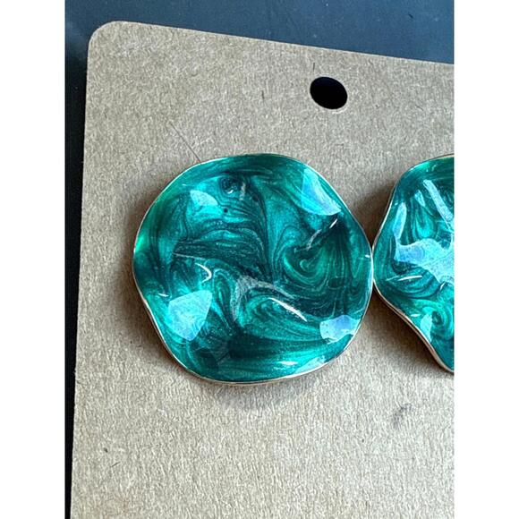 Vintage Green Swirl Enamel Wavy Round Pierced Stud Earrings 1in - Picture 2 of 6